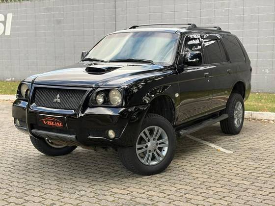 MITSUBISHI PAJERO 2.5 HD 4X4 8V TURBO INTERCOOLER DIESEL 4P MANUAL MITSUBISHI PAJERO 2.5 HD 4X4 8V TURBO INTERCOOLER DIESEL 4P MANUAL